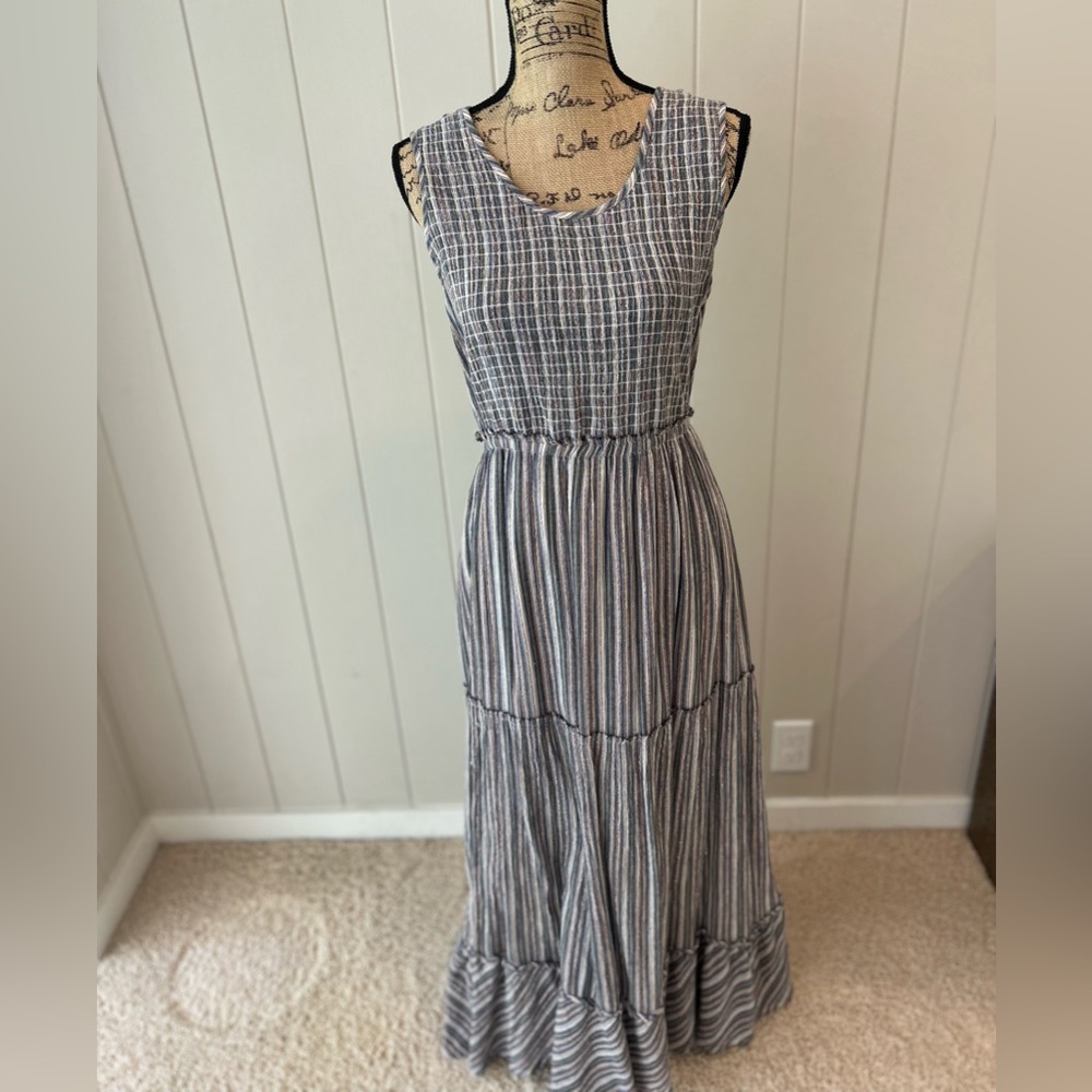 Women dress.